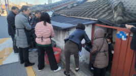 “역대 최악의 겨울”…코로나19보다 떨어진 연탄 후원·봉사자