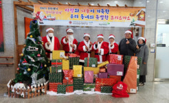[포토뉴스]정선군종합사회복지관, 2023 산타원정대 눈길