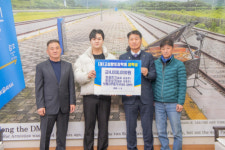 [포토뉴스]형제전기·원앙싱크·보배사무용가구 고성향토장학회 장학금 기탁