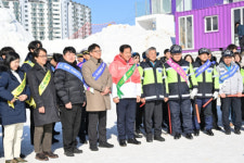 [포토뉴스]원주지방국토관리청, 대관령눈꽃축제장에서 교통안전캠페인