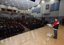 “함께 할 때 빛나는 우리, 희망찬 제일강릉시대!”