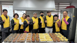 [포토뉴스]동해 북평동지역사회보장협의체 사랑의 밑반찬 나눔