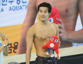 황선우·김우민, 파리올림픽 위한 시동 걸었다...黃 자유형 100m·金 자유형 1,500m 올림픽 출전권 획득