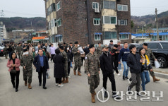 15사단 영외 신병수료식 “화천 사내면 상경기 웃었다”
