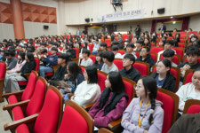 [포토뉴스]2024 양구 인문학 토크콘서트