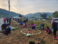 [포토뉴스]홍천군 화촌면 장평1리 청사초롱마을 주민주도형 사업 진행
