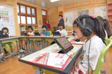 AI 로봇 만들고 원어민과 1대1 영어…춘천 더나은 원도심+ 학교 가보니