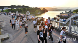 [포토뉴스]2024봄내길 호수별빛투어