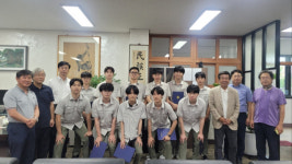 [포토뉴스]춘천고총동창회 송우회, 장학금 전달