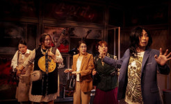 이 시대 직장인에게 바칩니다…연극 ‘헤비메탈 걸스’