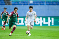 강원FC 새 식구 헨리, 코바세비치, 진준서… 인상적 플레이