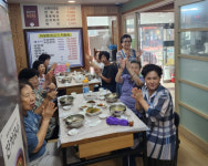 [포토뉴스]양구읍 마장동생고기 중복맞이 주민 식사 대접