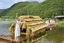 [포토뉴스] 아우라지 뗏목축제