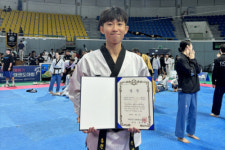 강완진, 태권도 품새 국가대표 선발