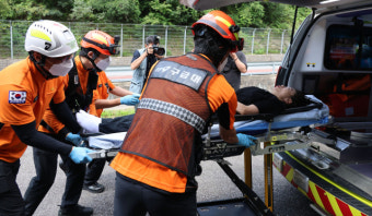 [속보]올림픽 사격 은메달 김예지, 기자회견 중 경련과 함께 쓰러져… 현장서 10분만에 회복