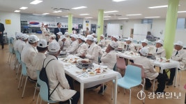 [포토뉴스]원주 원남교회 6·25참전유공자 위해 식사 대접