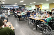 [포토뉴스]원주시장애인종합복지관 말복맞이 무료 중식 행사