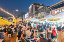 [포토뉴스]하이볼 명소 원주 우산동서 우산지락 야시장 개막
