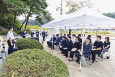강원대, 고 이희령·최경애 부부 제41주기 추모식