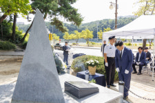 강원대, 고 이희령·최경애 부부 제41주기 추모식