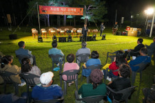 [포토뉴스]양구 방산면 가을밤 작은 음악회