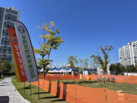 강아지와 환경 보호 앞장…강원도반려동물협회 이동식 놀이터 마련