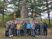 [포토뉴스] 27사단 이기자 전우회 충혼탑 참배