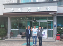 [포토뉴스]강원신보, 삼척 동막막국수·정선 운기석 9020협동조합 스타기업 인증패 전달