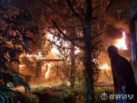 [포토뉴스]춘천 신북읍 양계장 화재 발생