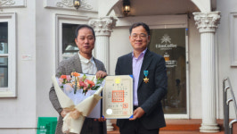 [포토뉴스]이왕재 강원중기청장, 철탑산업훈장 수여 기업 ‘엘림커피’ 방문