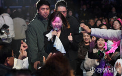 [포토뉴스]제1회 박건호 음악회 성료…역대급 화려한 라인업 가수들의 무대 선보여