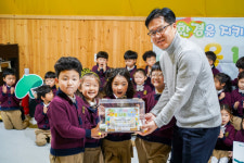 프렌비숲유치원 원아들, 환경교육 나눔장터 수익금 기부 훈훈
