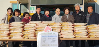 [포토뉴스]영월 주천면 대원사, 성금 100만원과 백미 등 기탁