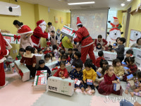 [포토뉴스]‘원주 다(多)가치 슈퍼우먼 공동체’ 어린이집 크리스마스 행사