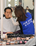[포토뉴스]장수사진 봉사활동 이어오고 있는 아름다운 봉사단 눈이부신날