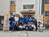 [포토뉴스]국제키비탄 강릉클럽, 포남2동 독거노인 집 청소