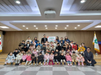 [포토뉴스]인제 예원어린이집 이웃돕기 성금
