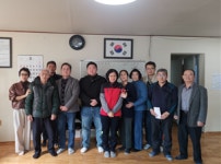 [포토뉴스]㈜강원레미콘, 양구 덕곡2리에 마을발전기금·장학금 전달