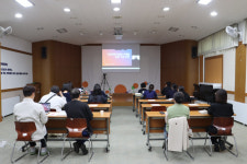 [포토뉴스]강원특별자치도장애인종합복지관, 긍정행동지원 직원 역량 강화 교육 진행