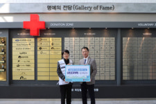 (주)디카프랩 | [포토뉴스](주)디카팩, 대한적십자사에 산불 피해 성금 1,000만원 기탁