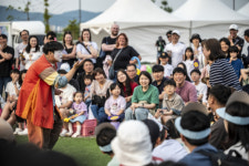 물과 불이 만든 ‘몸풍경’…2025춘천마임축제 폐막