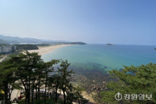 [팔도 핫플레이스] 강원도 고성 화진포, 바다·호수·역사를 한눈에