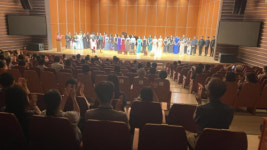 그랜드피아노 선율, 푹푹 찌는 초여름 무더위 날렸다