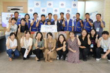 [포토뉴스]동해로타리클럽, 묵호노인종합복지관에 선풍기 후원