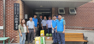 [포토뉴스]쌍용C&E 동해공장, 초복맞이 삼화동 경로당 위문