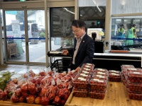 육동한 춘천시장, 지역먹거리직매장 방문 시민·농가 목소리 청취