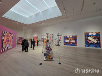 “가장 힙한 현대미술이 강릉에 온다” 강릉시립미술관 솔올, 캐서린 번하드 특별전 ‘인사이드 더 스튜디오’ 개최