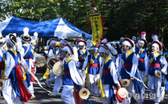 [포토뉴스]파란 하늘아래 어린이 농악