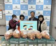 [포토뉴스]춘천북부노인복지관, 어르신 김치 지원