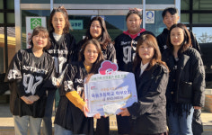 [포토뉴스]영월 옥동초교 학부모회, 취약계층 위한 성금 전달